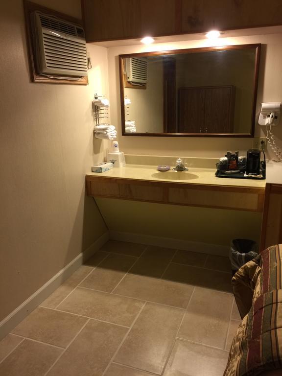 Americas Best Value Inn & Suites Macon At Sunset Dr Eksteriør bilde