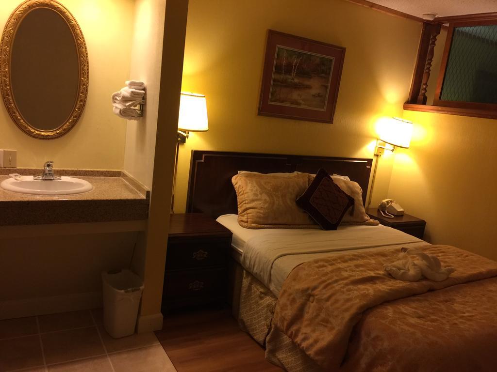 Americas Best Value Inn & Suites Macon At Sunset Dr Eksteriør bilde